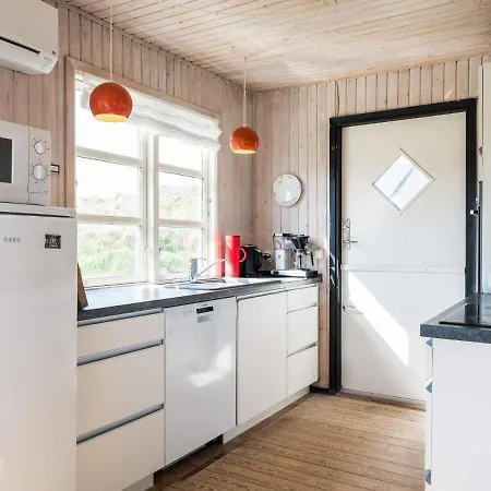 Holiday Henne Xcix Semesterbostad